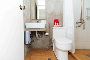 RedDoorz Plus @ Boni Avenue Mandaluyong