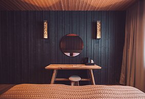 Wilderness Hotel Muotka & Igloos