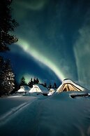 Wilderness Hotel Muotka & Igloos