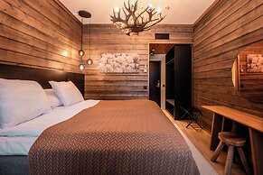 Wilderness Hotel Muotka & Igloos