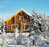 Wilderness Hotel Muotka & Igloos