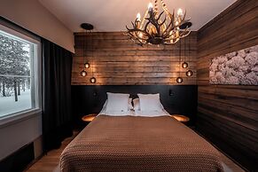 Wilderness Hotel Muotka & Igloos