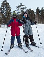 Wilderness Hotel Muotka & Igloos