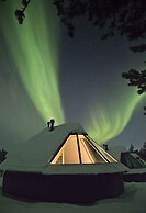 Wilderness Hotel Muotka & Igloos