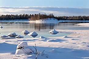 Wilderness Hotel Nellim & Igloos