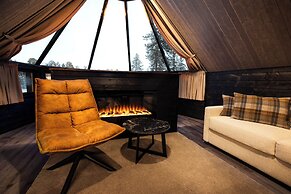 Wilderness Hotel Nellim & Igloos