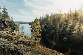 Wilderness Hotel Nellim & Igloos