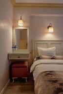 Agora Guesthouse & Hostel