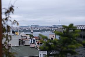 Agora Guesthouse & Hostel