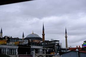 Agora Guesthouse & Hostel