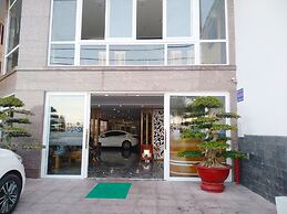 Ngoc Hanh Beach Hotel