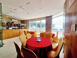 Ngoc Hanh Beach Hotel