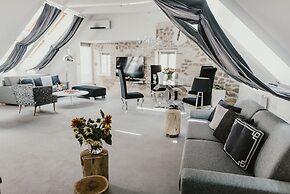 Coco Chanel Boutique Apartment