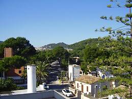 Zhimbad B&B by the sea