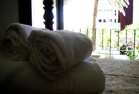 Zhimbad B&B by the sea