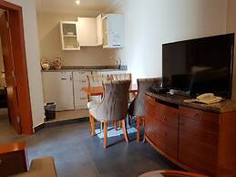 Magic suite Abu Halifa