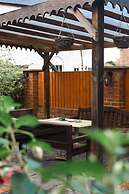 The Crown & Woolpack