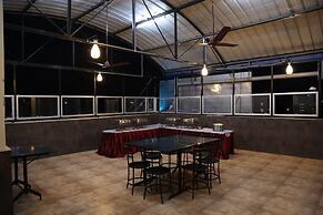 Hotel SPR Inn
