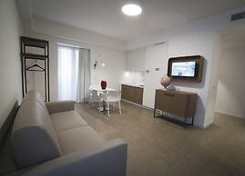 M&F Hotel