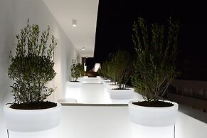 M&F Hotel