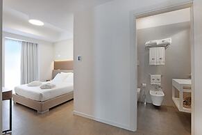 M&F Hotel