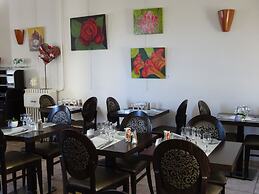 Hôtel Restaurant Le Castel Fleuri