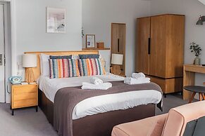 The Kingswood Hotel