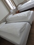 Guesthouse Stöng and Cottages