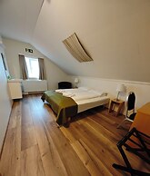 Guesthouse Stöng and Cottages
