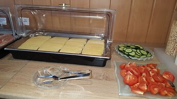 Guesthouse Stöng and Cottages