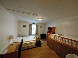 Guesthouse Stöng and Cottages