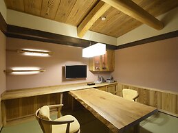 Gora Hanaougi Madoka No Mori