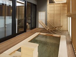 Gora Hanaougi Madoka No Mori