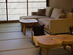 Gora Hanaougi Madoka No Mori