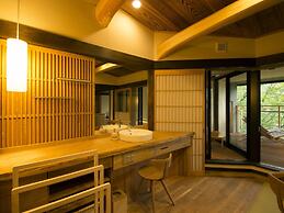 Gora Hanaougi Madoka No Mori