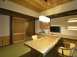 Gora Hanaougi Madoka No Mori