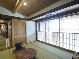 Gora Hanaougi Madoka No Mori