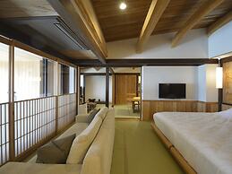 Gora Hanaougi Madoka No Mori