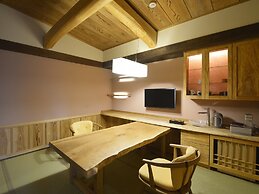 Gora Hanaougi Madoka No Mori