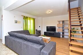 Apartment Vili 351