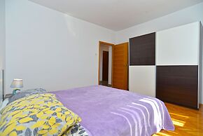 Apartment Vili 351