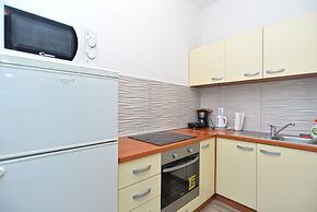 Apartment Vili 351