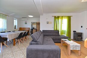 Apartment Vili 351