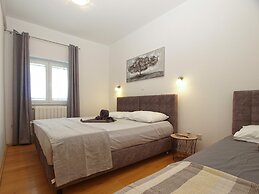 Apartment Neven 810