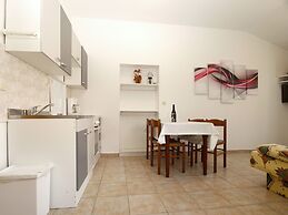 Apartment Neven 810