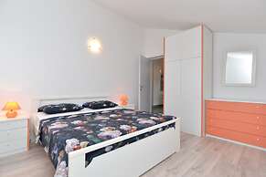 Apartment Mira 1293