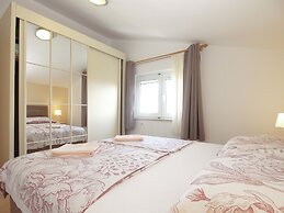 Apartment  Anica 770