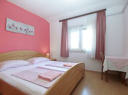 Apartment  Anica 770