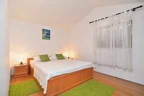 Apartment Mirjana 734