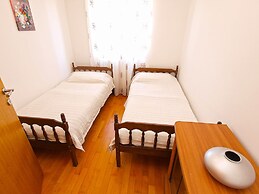 Apartment Mirjana 734